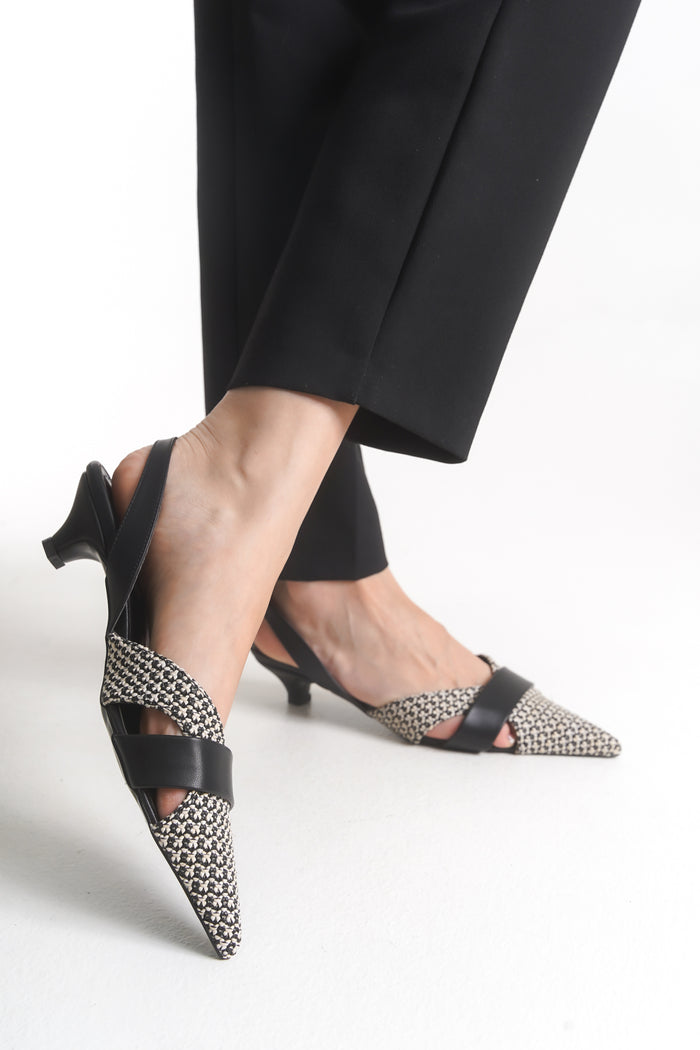 VALORİA HASIR TOPUKLU AYAKKABI 52.120-S SİYAH