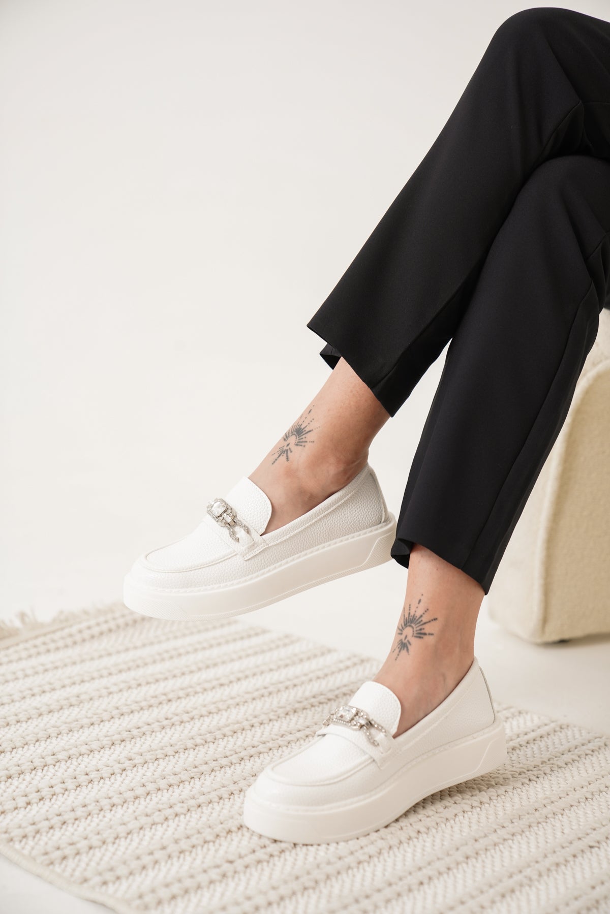 lunella taşlı loafer beyaz kadın ayakkabı