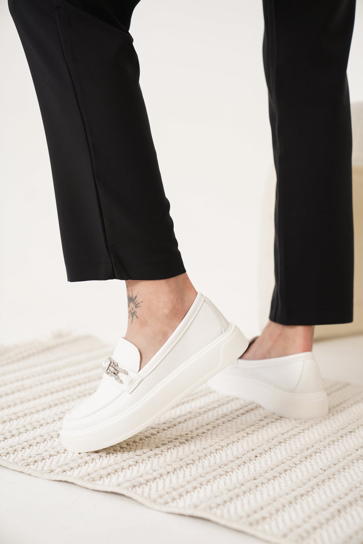 lunella taşlı loafer beyaz kadın ayakkabı